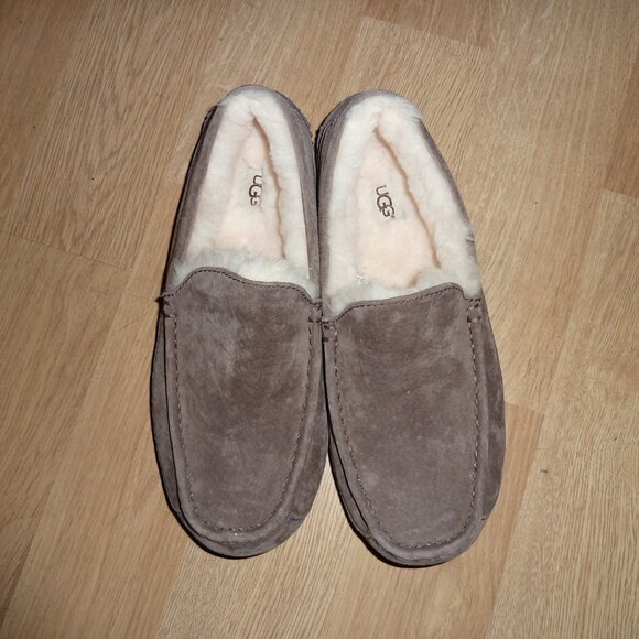 UGG Australia - Thurston Ascot - Moccasin Slipper - Brown Men\'s - 10 - S/N 5775 main image 10